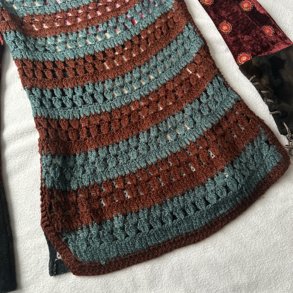 Custo Barcelona Pink Rose Long Sleeve Top - Picture 8 of 8